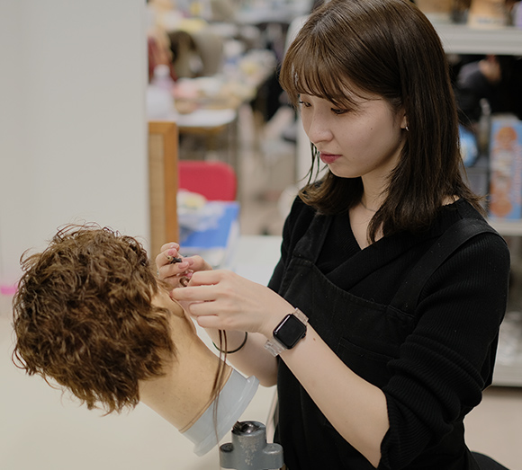 ヘアー・メイク担当 池田 心